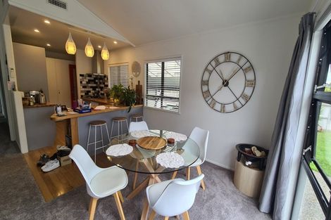 Photo of property in 10a Parkland Crescent, Te Kamo, Kamo, 0112