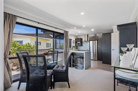 Photo of property in 18 Ko Place, Pyes Pa, Tauranga, 3112