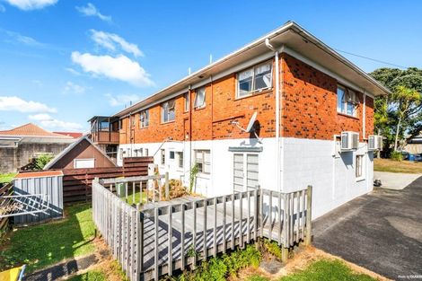 Photo of property in 1/34 Mcleod Road, Henderson, Auckland, 0612