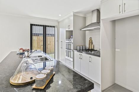 Photo of property in 41 Sunningdale Street, Wattle Downs, Auckland, 2103