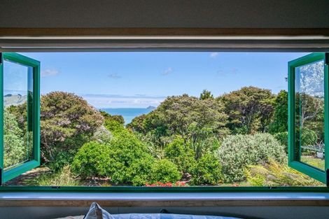 Photo of property in 149 Cornwallis Road, Cornwallis, Auckland, 0604