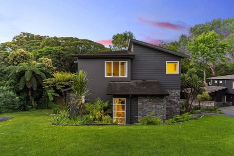 Photo of property in 25 Bemrose Place, Cockle Bay, Auckland, 2014