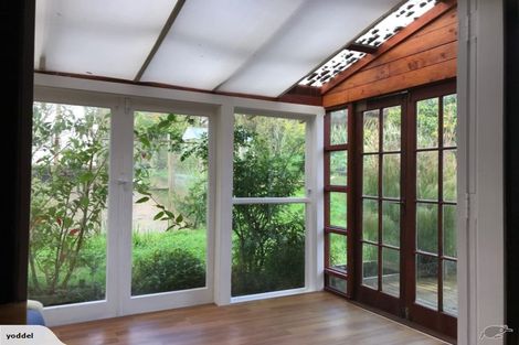 Photo of property in 89 Grassmere Road, Henderson Valley, Auckland, 0612