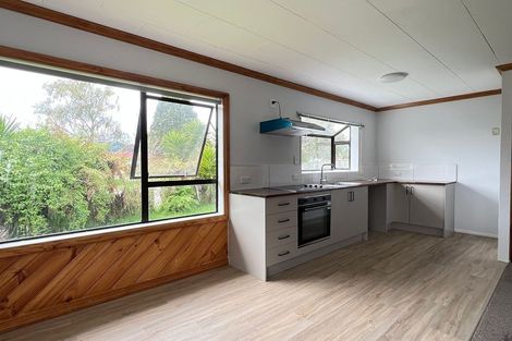 Photo of property in 32 Sequoia Crescent, Owhata, Rotorua, 3010