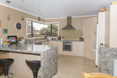 Photo of property in 8a Allan Street, Dannevirke, 4930