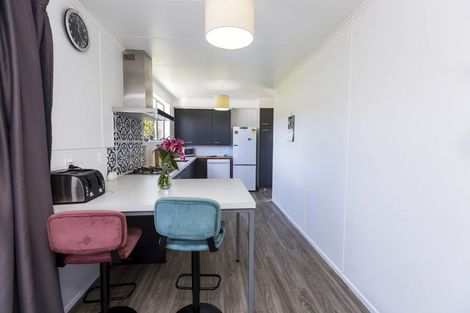 Photo of property in 51 Blueberry Grove, Timberlea, Upper Hutt, 5018