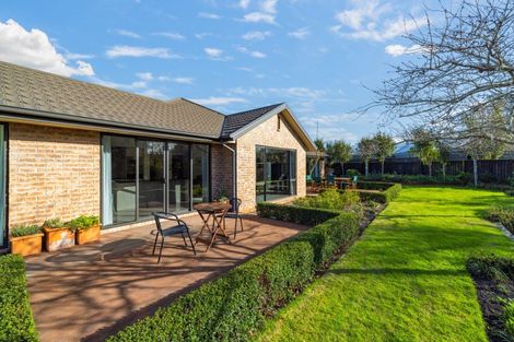 Photo of property in 7 Sentinel Place, Halswell, Christchurch, 8025