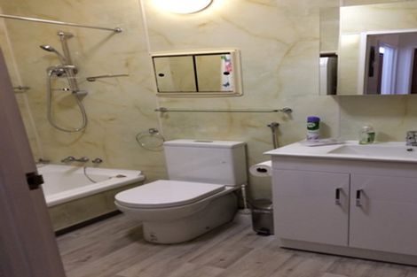 Photo of property in Hobson Court Flats, 57/70 Hobson Street, Thorndon, Wellington, 6011