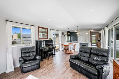 Photo of property in 5 Fantail Avenue, Amberley, 7410