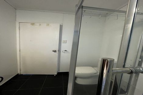 Photo of property in 221/19 Downing Street, Glenfield, Auckland, 0629