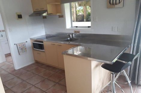 Photo of property in 5 Markham Place, Bucklands Beach, Auckland, 2012