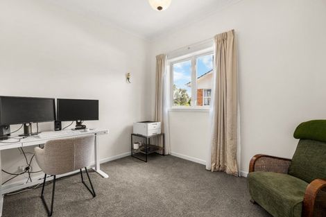 Photo of property in 38 Windsor Road, Maeroa, Hamilton, 3200