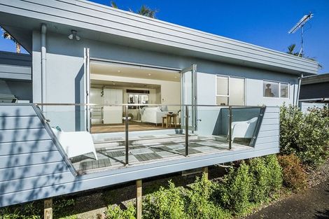 Photo of property in 1/27 Park Rise, Campbells Bay, Auckland, 0630