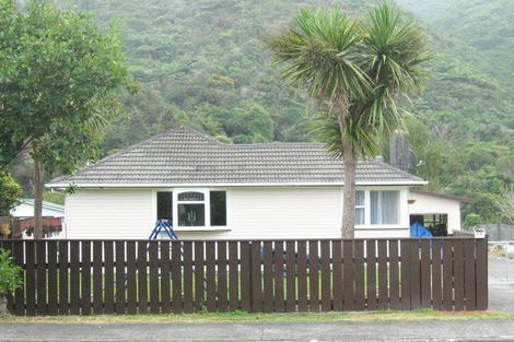 Photo of property in 66 Black Beech Street, Birchville, Upper Hutt, 5018