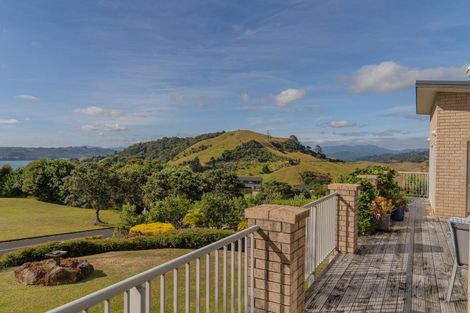 Photo of property in 16 Ohuka Place, Whitianga, 3510