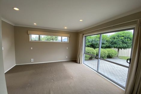 Photo of property in 98 Russell Robertson Drive, Havelock North, 4130