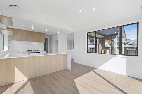 Photo of property in 13 Bargour Street, Wanaka, 9305