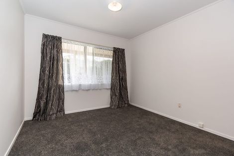 Photo of property in 17 Ti Nana Crescent, Henderson, Auckland, 0610