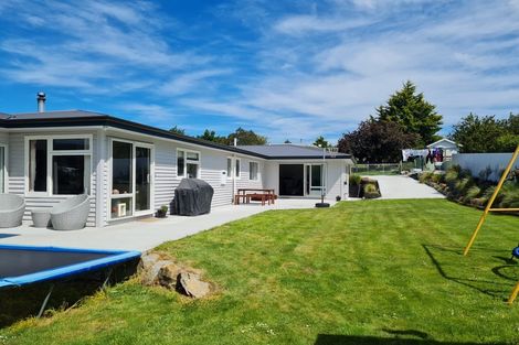Photo of property in 16 Rees Street, Duntroon, Oamaru, 9494
