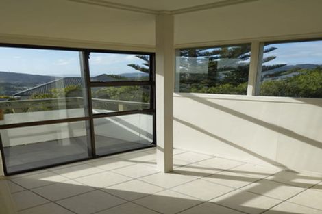 Photo of property in 19 Carluke Street, Paparangi, Wellington, 6037