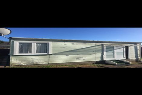 Photo of property in 132 Blockhouse Bay Road, Avondale, Auckland, 1026