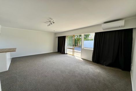 Photo of property in 1/13 Royal Arch Place, Rosehill, Papakura, 2113