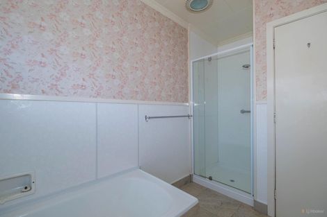 Photo of property in 1 Cashel Street, Waimate, 7924