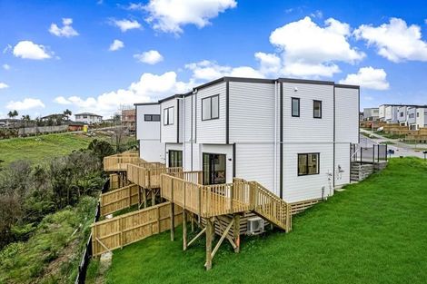 Photo of property in 16b Putiputi Way, Papakura, 2110