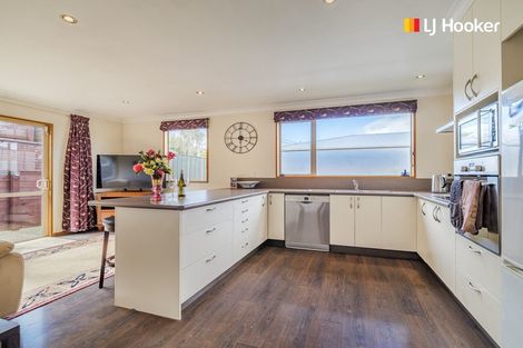 Photo of property in 31 Waldron Crescent, Green Island, Dunedin, 9018