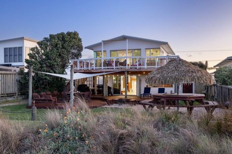 Photo of property in 65 Pukehina Parade, Pukehina, Te Puke, 3189