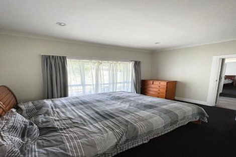 Photo of property in 28 Harrybrook Road, Green Bay, Auckland, 0604