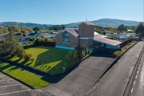 Photo of property in 77 Mclean Street, Woodville, 4920