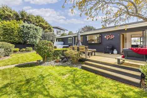 Photo of property in 8 Charthouse Lane, Whitby, Porirua, 5024