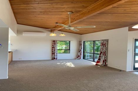 Photo of property in 13 Wintle Street, Mangawhai Heads, Mangawhai, 0505