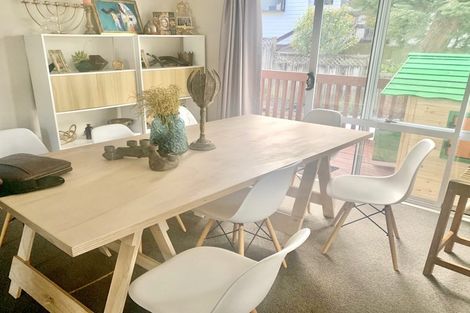 Photo of property in 58 Vintage Drive, Henderson, Auckland, 0612