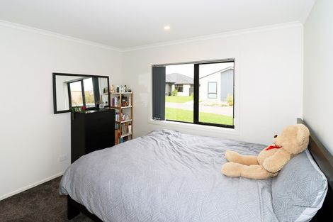 Photo of property in 4 Devon Lane, Carterton, 5713