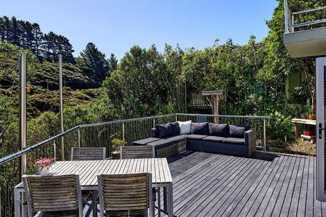 Photo of property in 101 Cluny Road, Plimmerton, Porirua, 5026