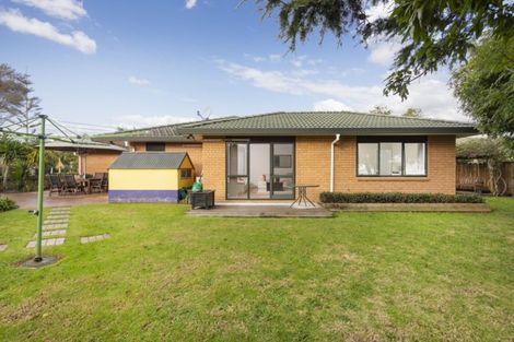 Photo of property in 19 John Lister Close, Golflands, Auckland, 2013