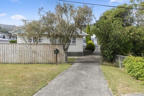 Photo of property in 17 Korau Grove, Stokes Valley, Lower Hutt, 5019