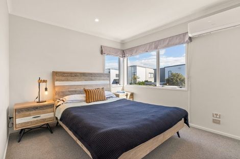 Photo of property in 91 Glidepath Road, Hobsonville, Auckland, 0616