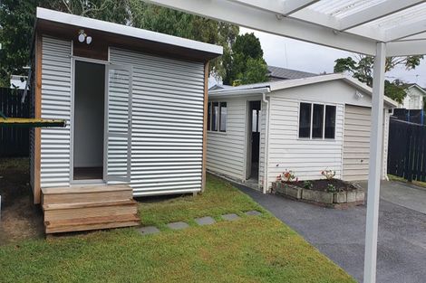 Photo of property in 19 Becker Drive, Weymouth, Auckland, 2103