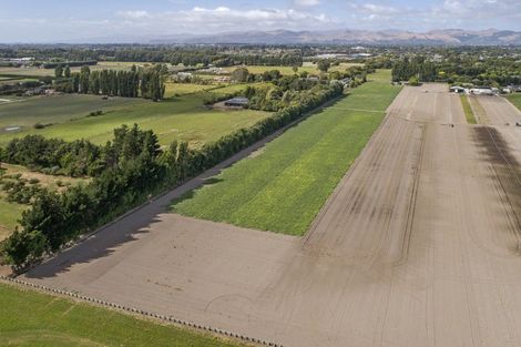 Photo of property in 37 Mcsaveneys Road, Marshland, Christchurch, 8051