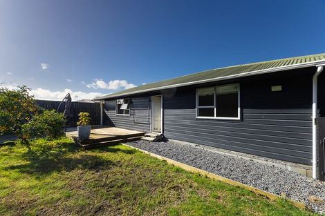 Photo of property in 22 Cypress Grove, Paraparaumu, 5032