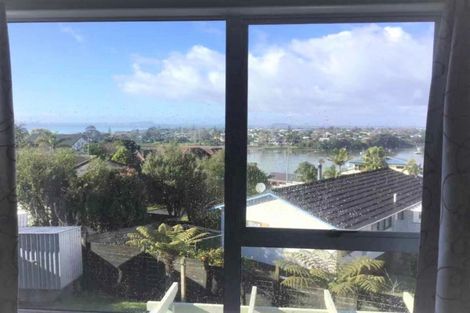 Photo of property in 6 Da Vinci Place, West Harbour, Auckland, 0618