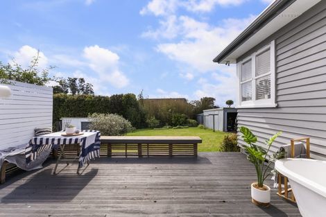 Photo of property in 798 Whangaparaoa Road, Manly, Whangaparaoa, 0930