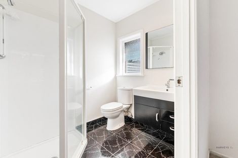 Photo of property in 3 Rerewai Place, Kelston, Auckland, 0602