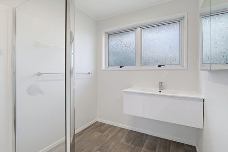 Photo of property in 1 Dunk Place, Milson, Palmerston North, 4414