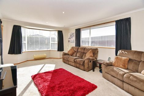 Photo of property in 2/19 Mulberry Place, Redwood, Christchurch, 8051