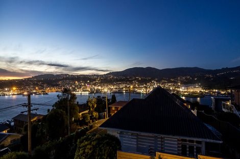 Photo of property in 17 Shandon Road, Vauxhall, Dunedin, 9013