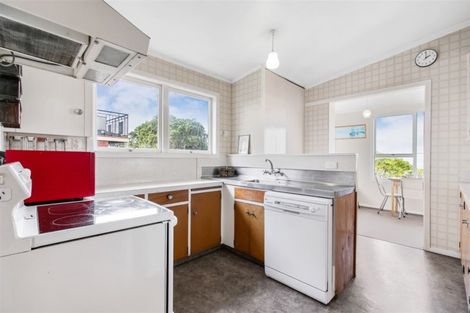 Photo of property in 39 Cliff Road, Torbay, Auckland, 0630